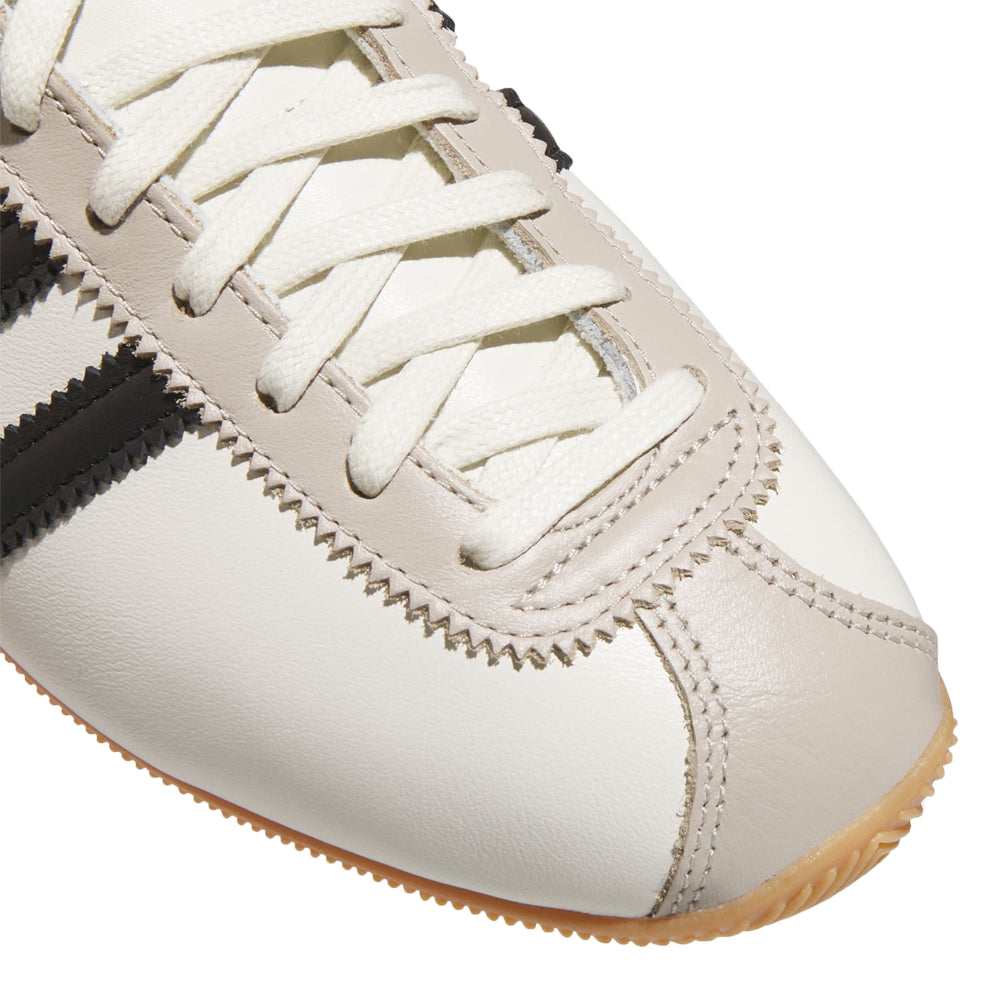 Japan - Off White/Core Black/Wonder Beige