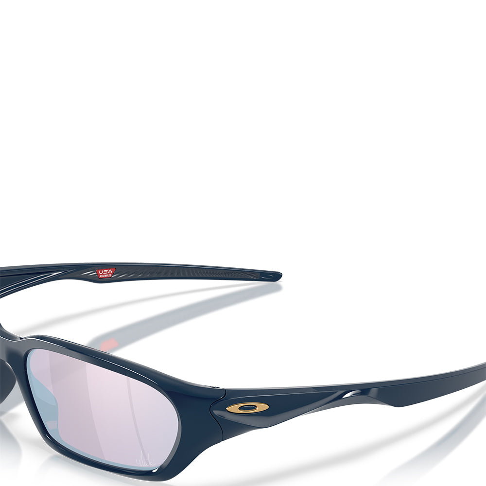 Mikaela Shiffrin x Oakley Terraforma - Abyss/Prizm Snow Sapphire