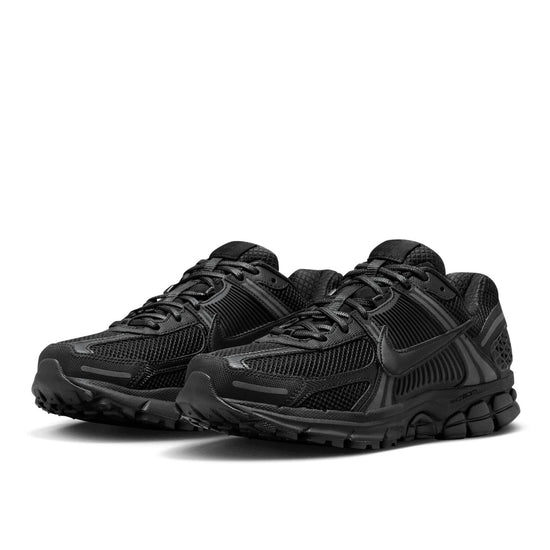 Zoom Vomero 5 (Black/Black)