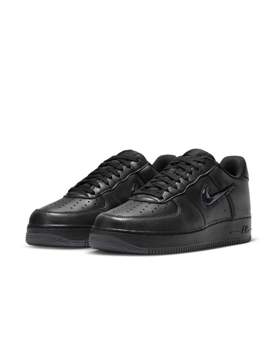 Air Force 1 Low Jewel (لون الشهر: أسود)