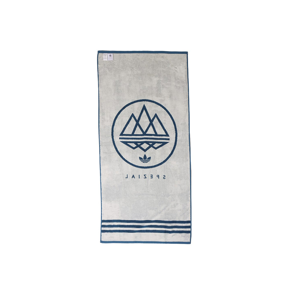 Mod Trefoil Towel (Core Blue/Off White)