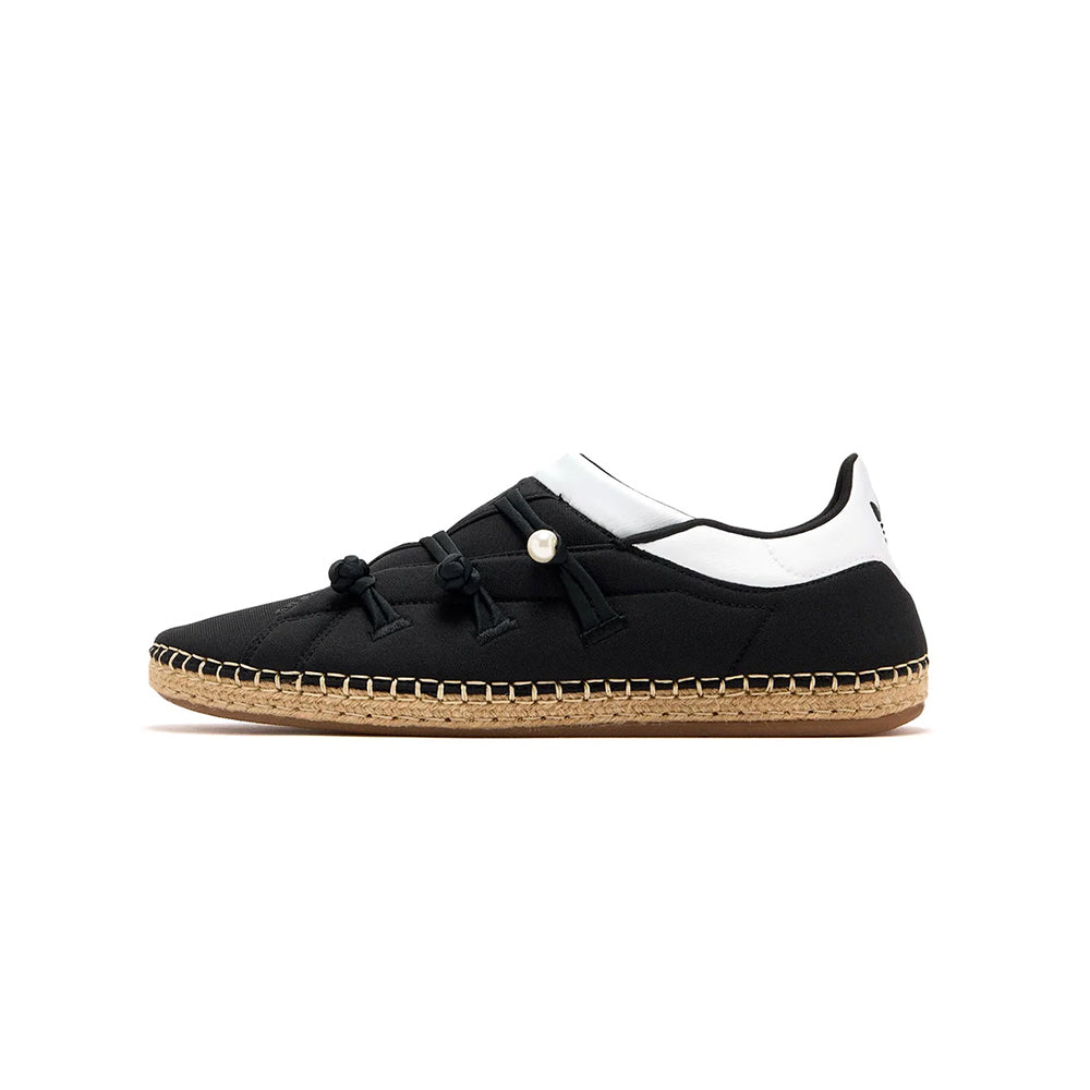 CLOT x Adidas Qi Flow - Core Black/Cloud White/Core Black