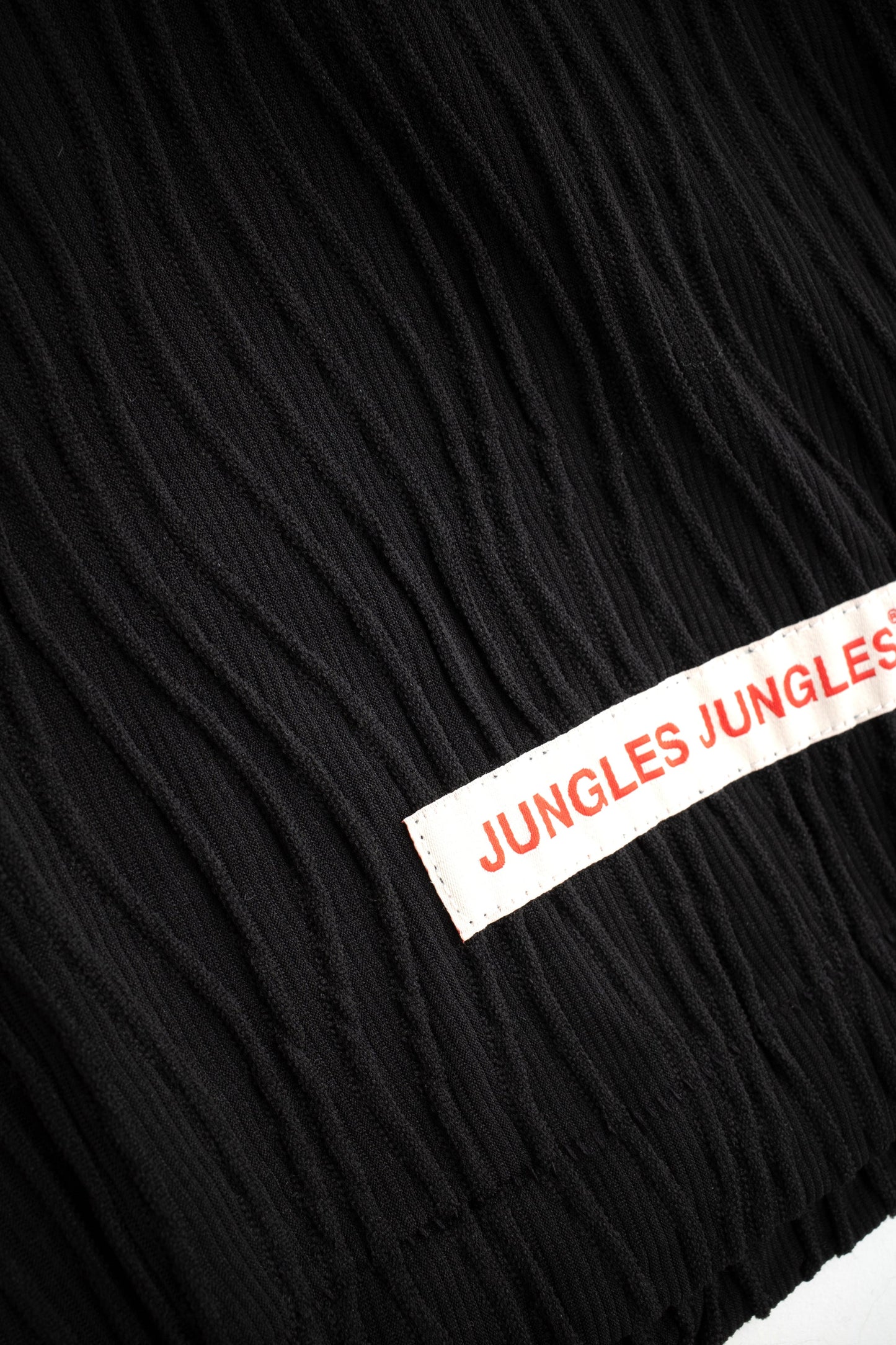 Wavy Long Sleeve Tee - Black