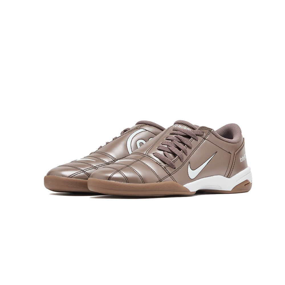 Total 90 - Mink Brown/White/Racer Blue