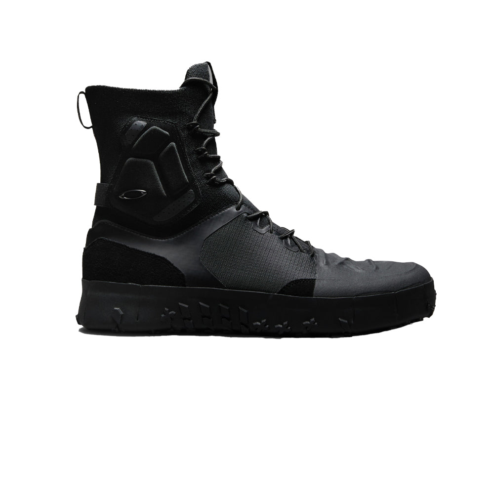 Phantom Coyote Boot - Pitch Black