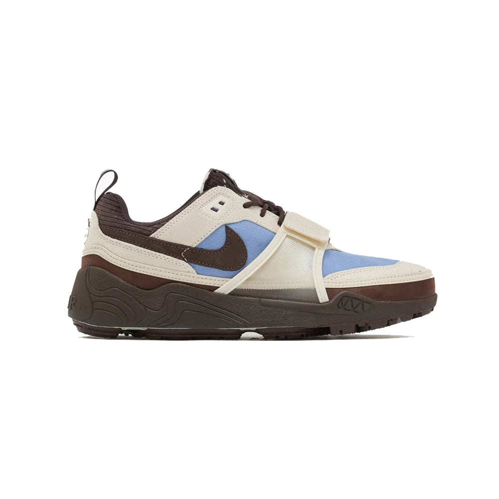Travis Scott x Nike Zoom Field Jaxx (Leche Blue)